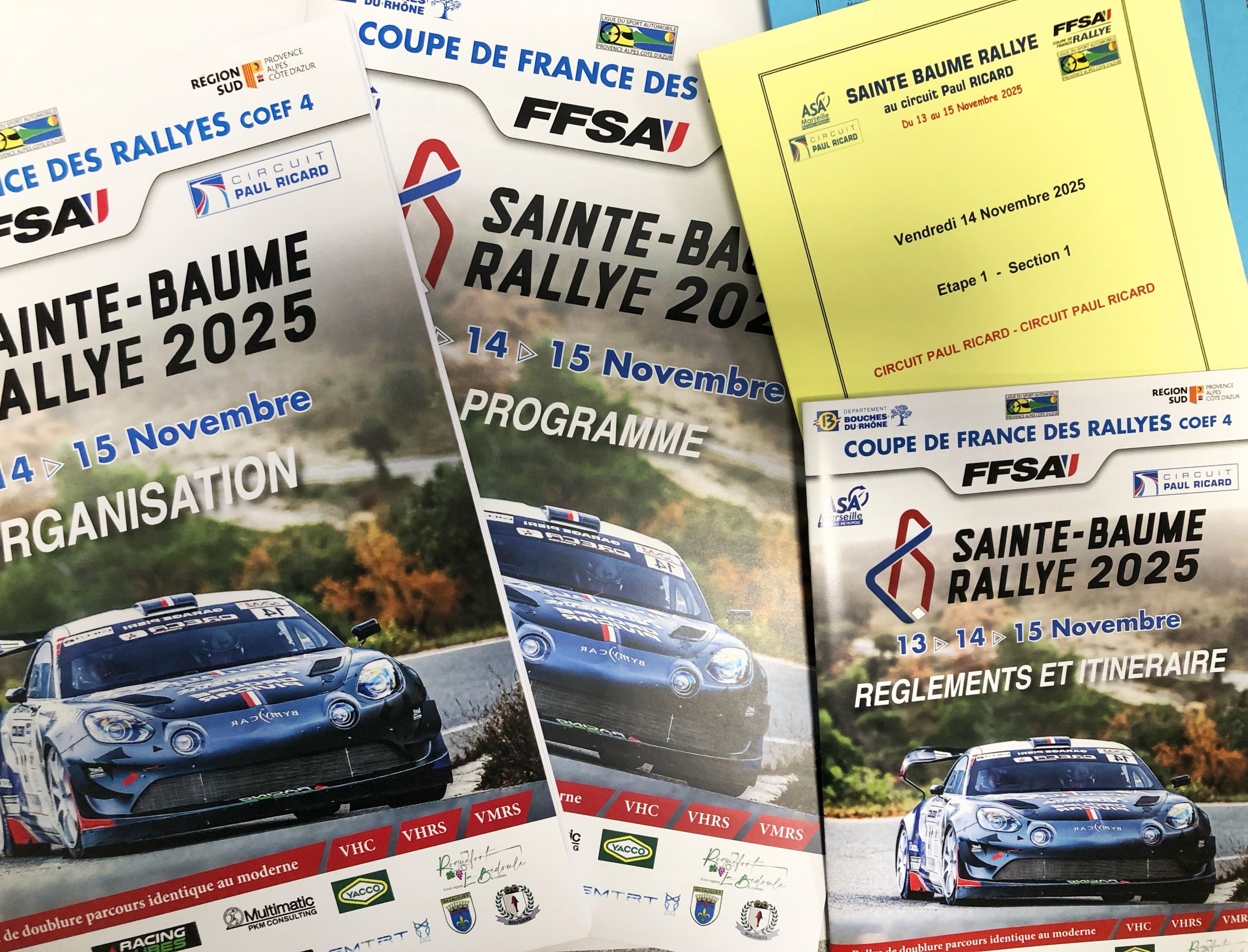 Rallye de la Sainte-Baume : quand la passion du sport automobile rencontre le savoir-faire graphique